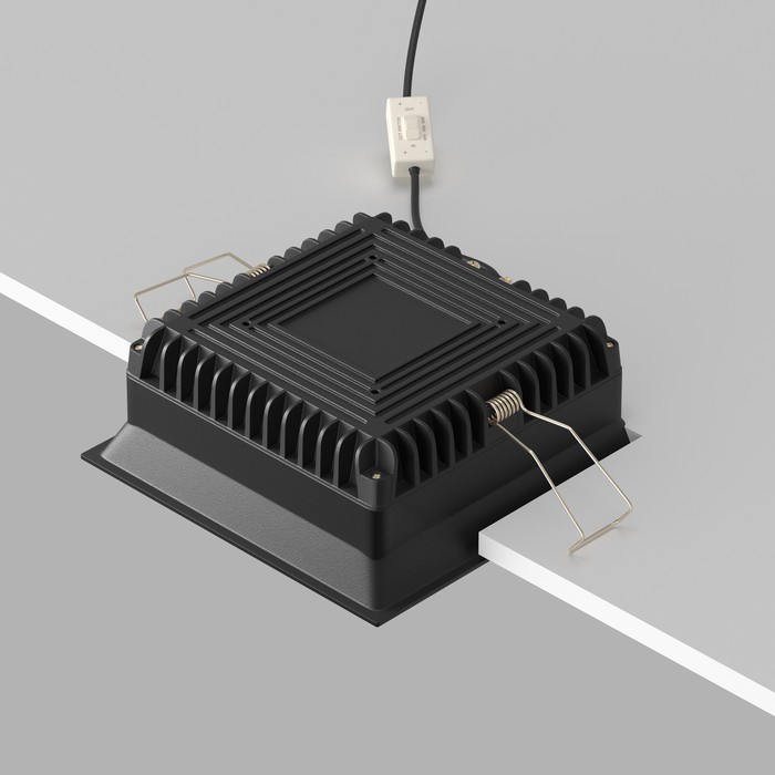 DL056-18W3-4-6K-B