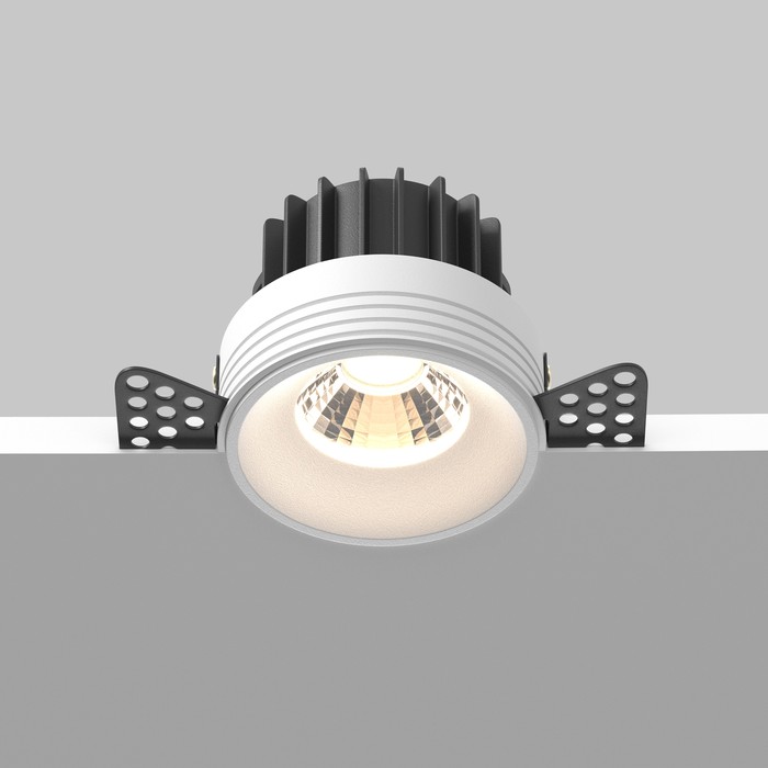 DL058-12W3K-TRS-W