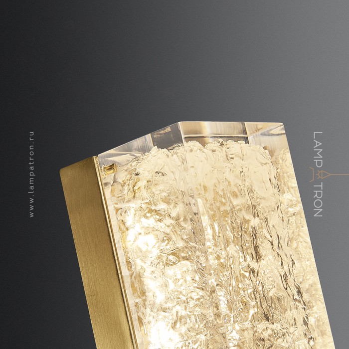 olagus-wall-m-brass