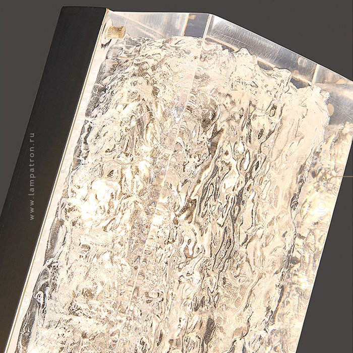 olagus-wall-m-brass