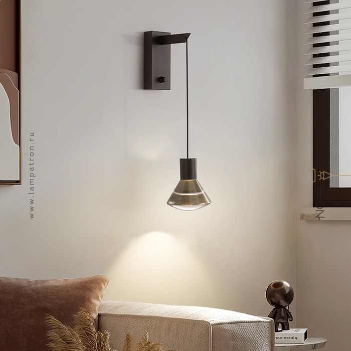 leif-wall-c-brass