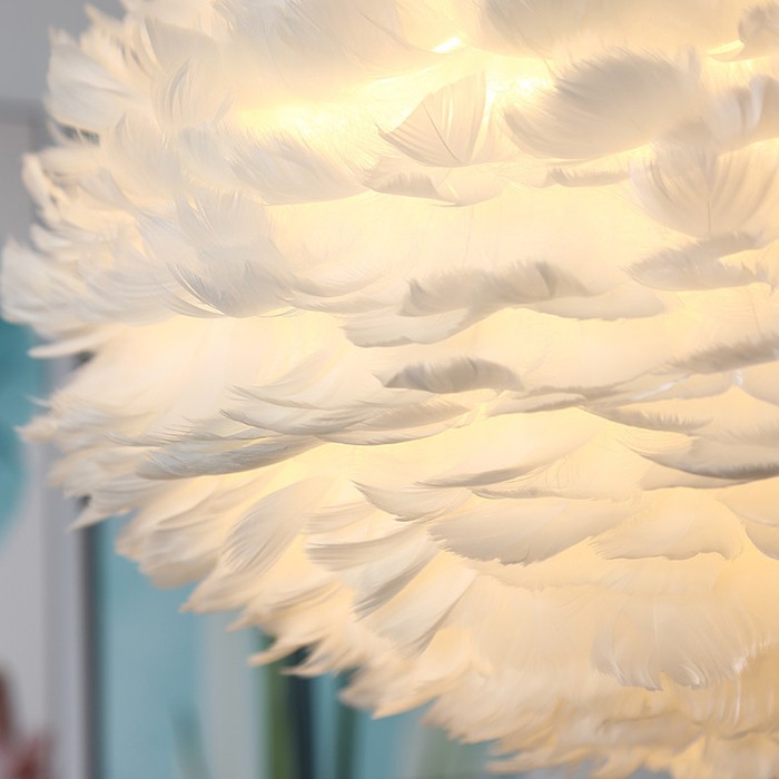 feathers-white-xl