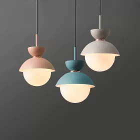 pompon-grey