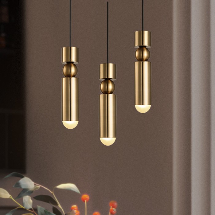 plumb-black