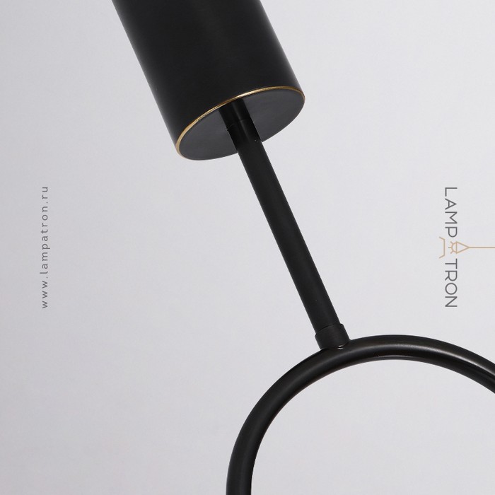 fergus-black-warm-light