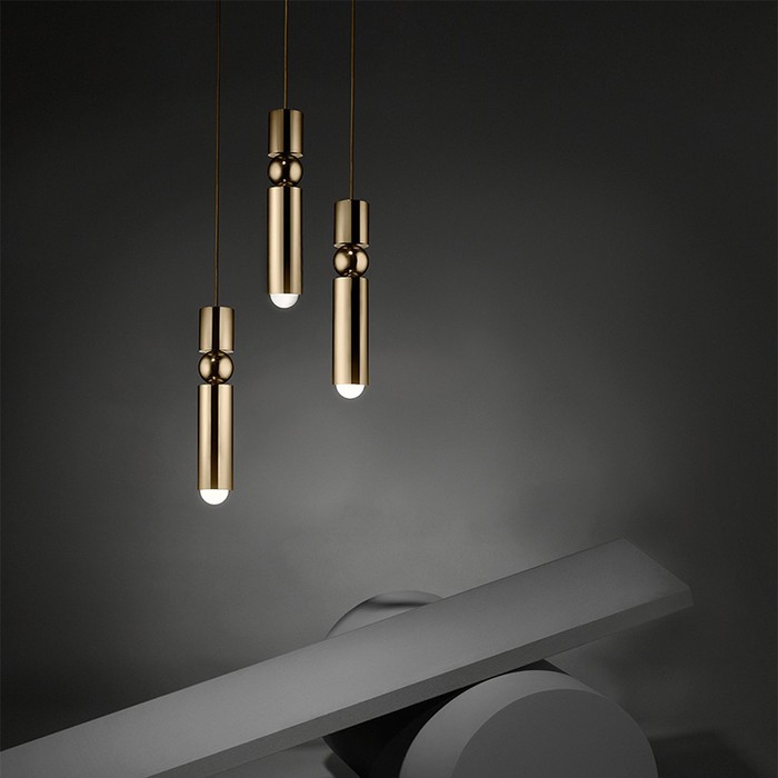 plumb-black