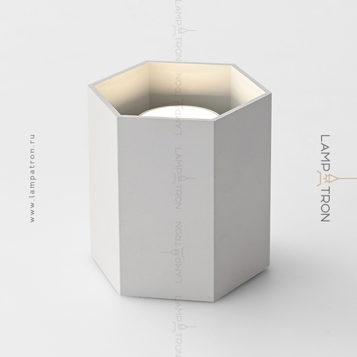 console-1-white-4&minus;7
