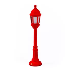 Street Lamp Dining Red