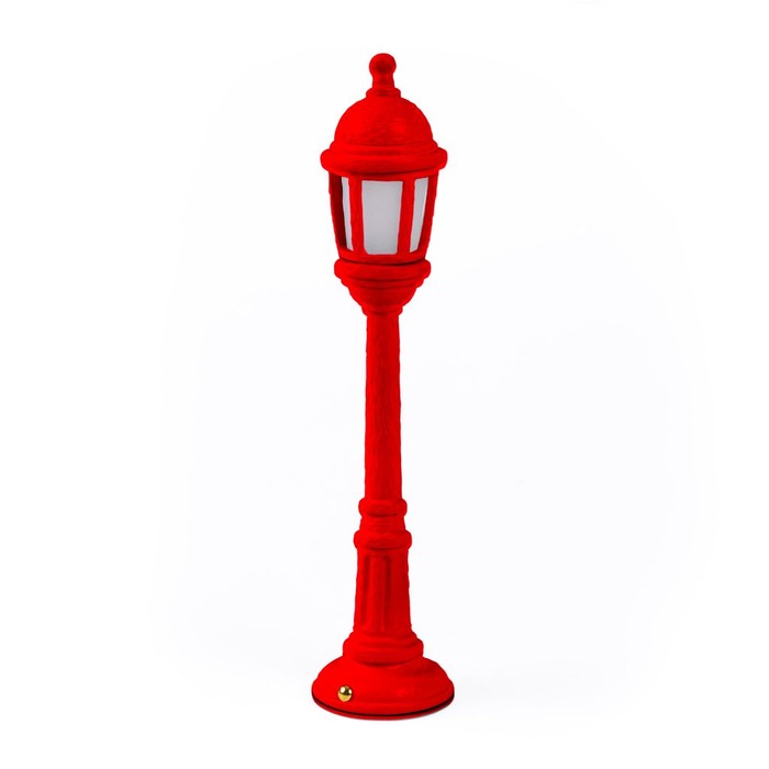 Street Lamp Dining Red