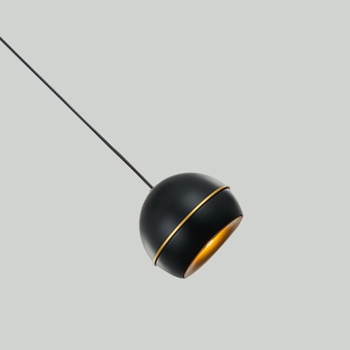 MD21001034-1A black/gold