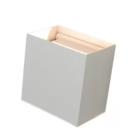 7652