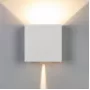 7652