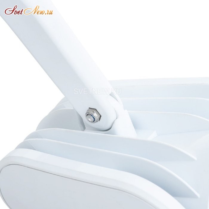 A3930PL-1WH
