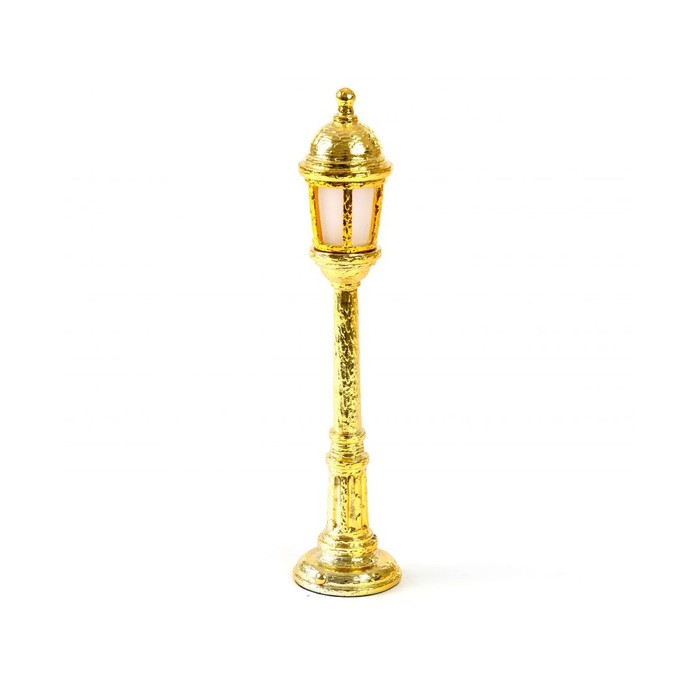 Street Lamp Gold