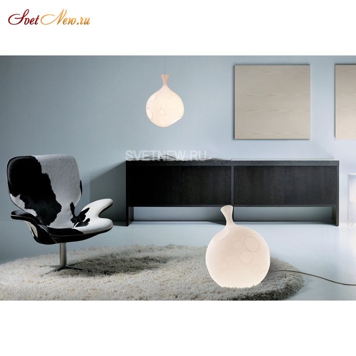 LU04 White
