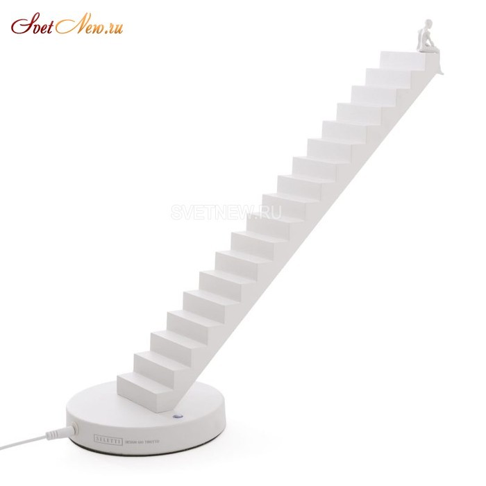 Verso white