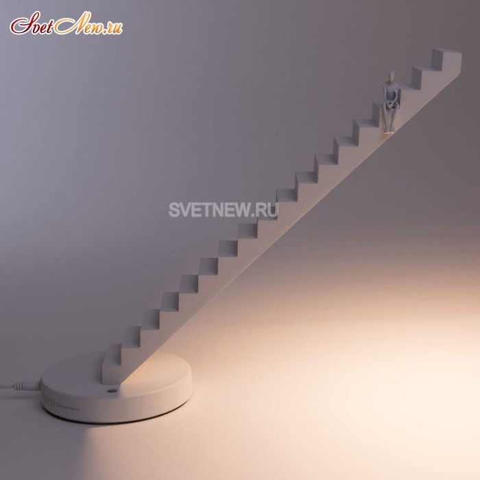 Verso white