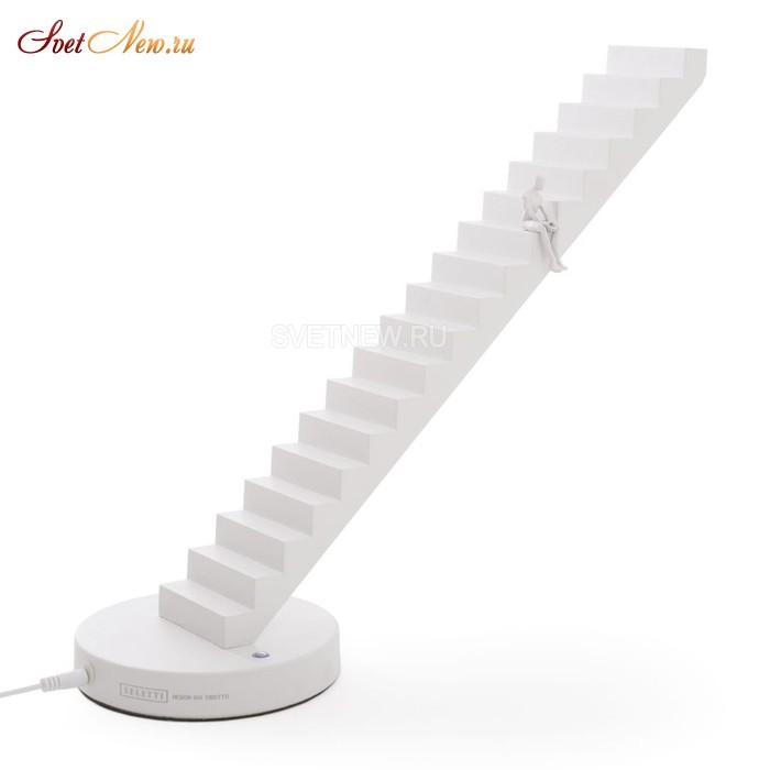 Verso white