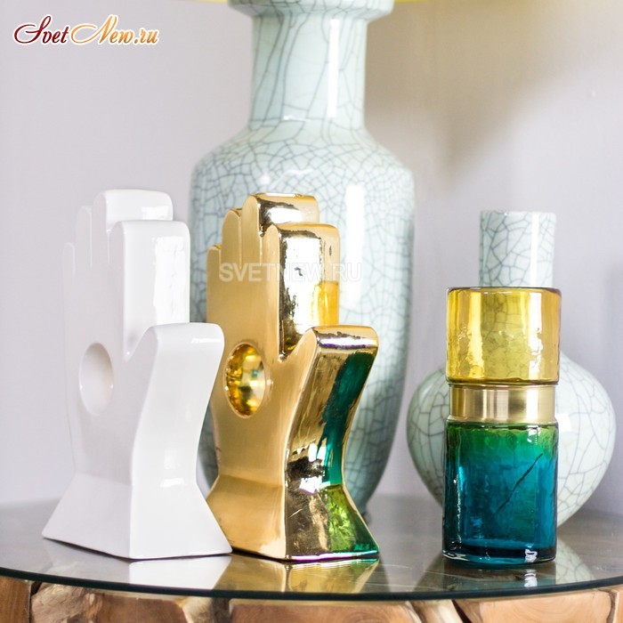 Hand white Moneybox