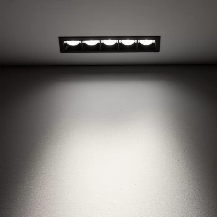 10042