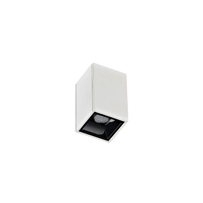 DL18781/01M White