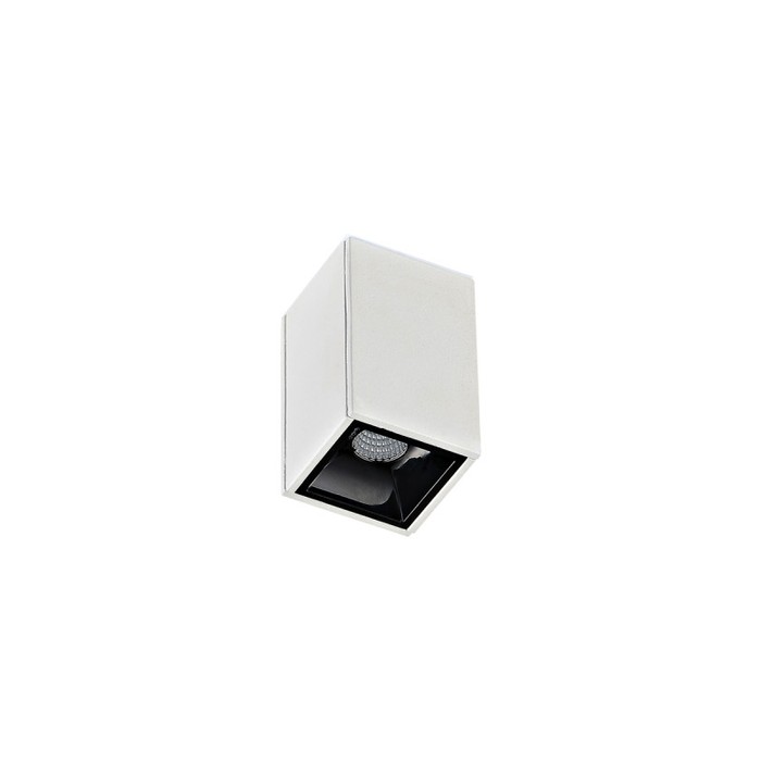 DL18781/01M White