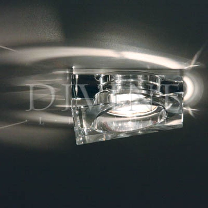 DL135CH/White